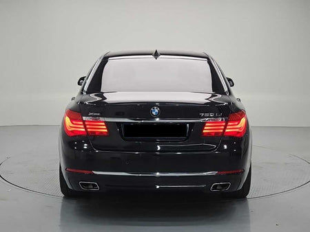 BMW 7-Series — photo 03