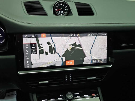 Porsche Cayenne — photo 15