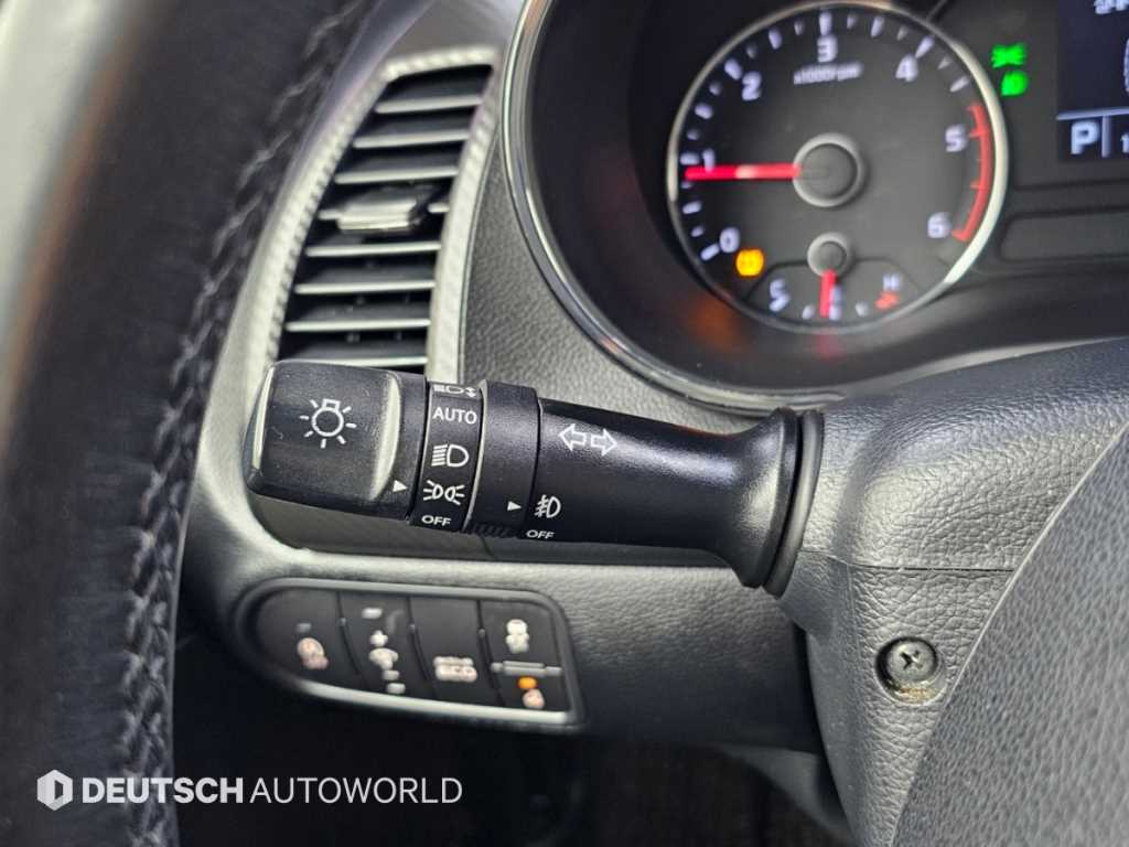 Kia K3 — photo 16