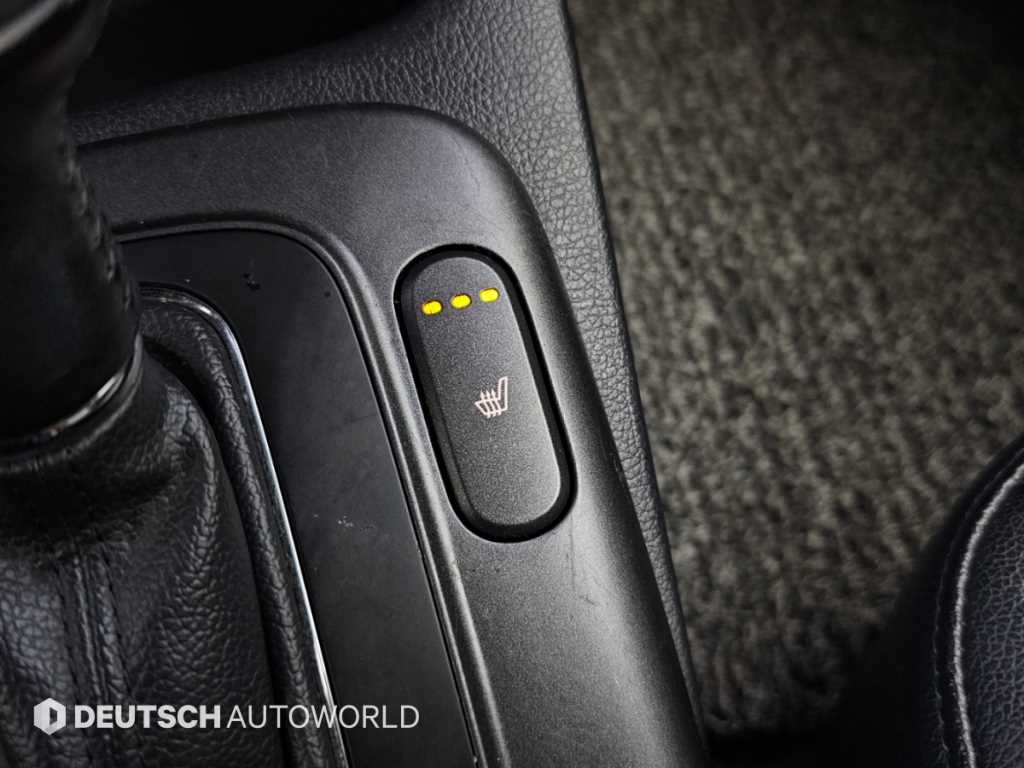 Kia K3 — photo 17