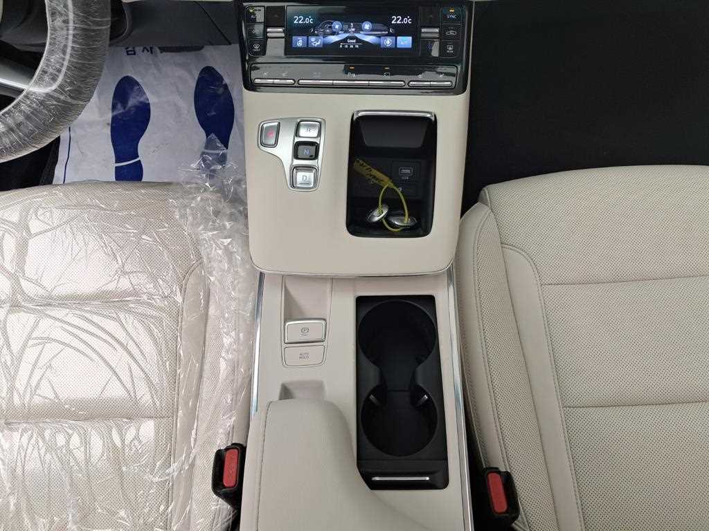 Hyundai Grandeur — photo 15