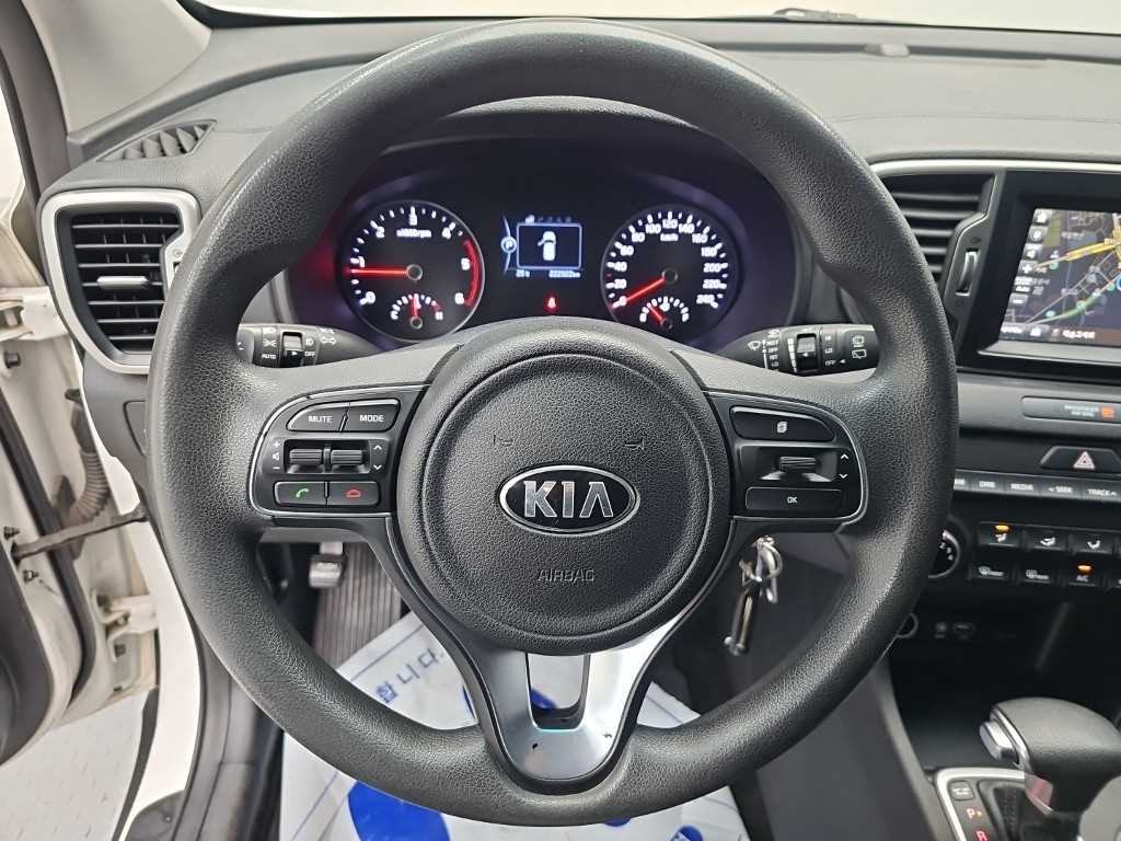 Kia Sportage — photo 09