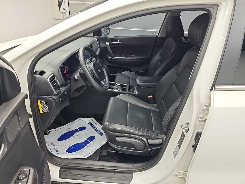 Kia Sportage — photo 11