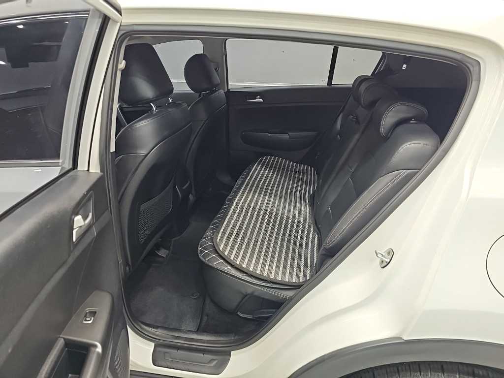 Kia Sportage — photo 12