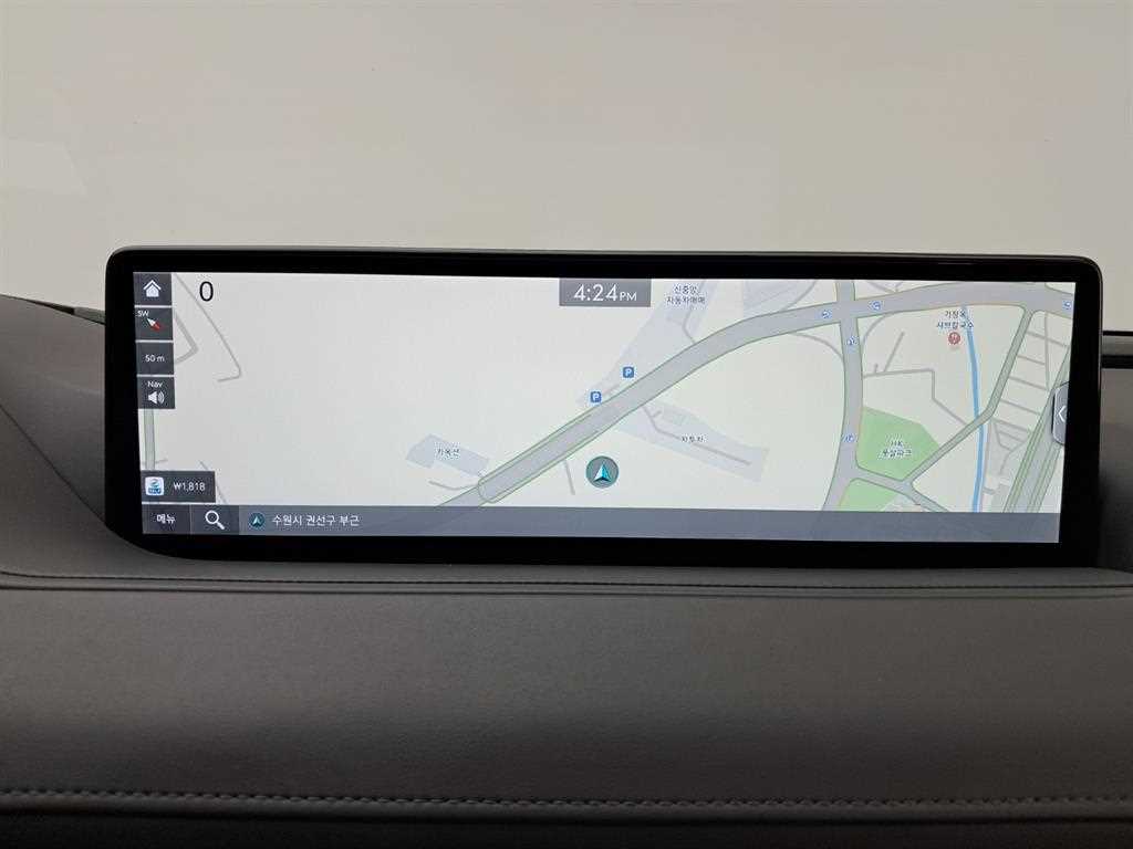 Genesis G80 — photo 09