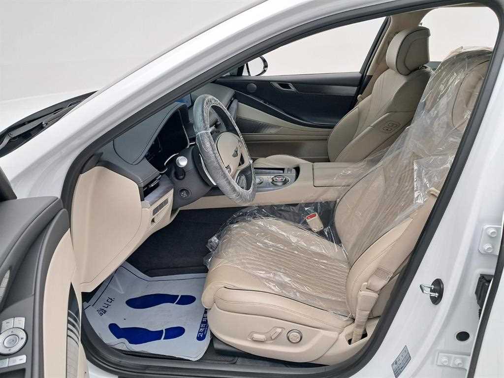 Genesis G80 — photo 11