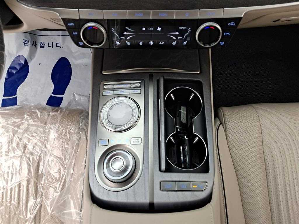 Genesis G80 — photo 14