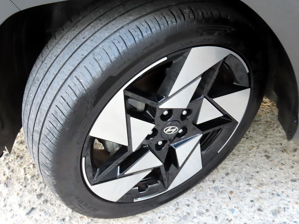 Hyundai Kona — photo 20