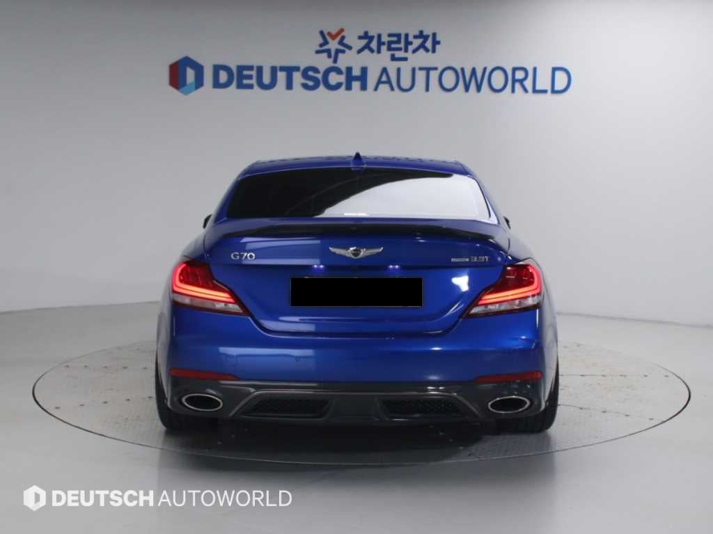 Genesis G70 — photo 04