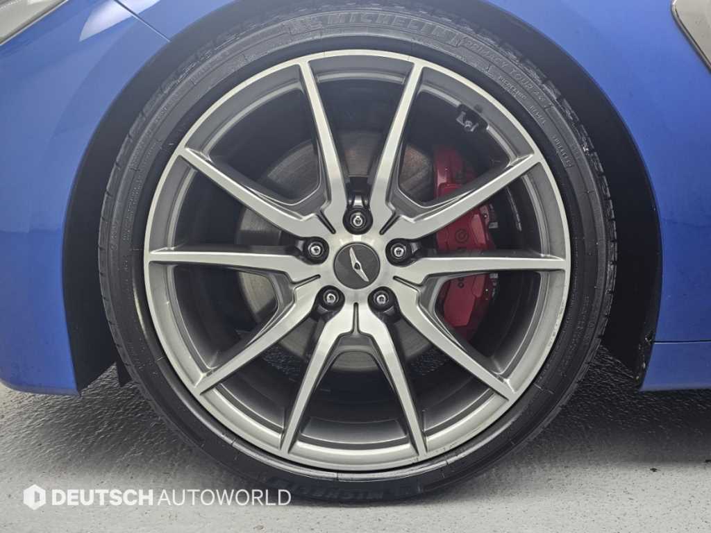 Genesis G70 — photo 05