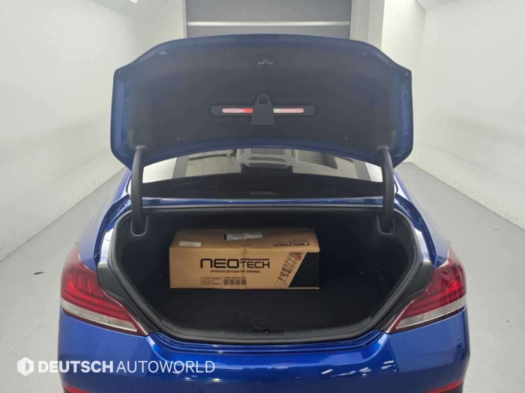 Genesis G70 — photo 19
