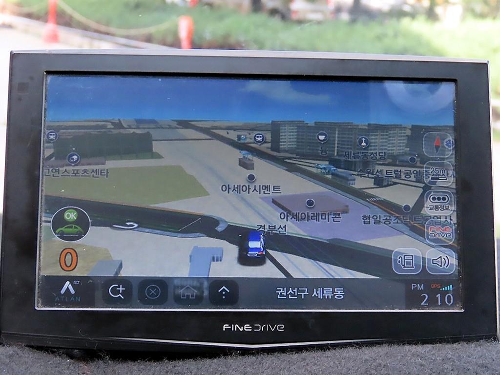 Hyundai Starex — photo 15