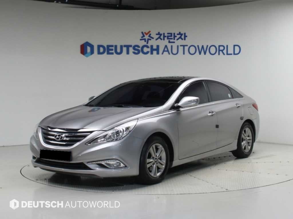 Hyundai Sonata — photo 01