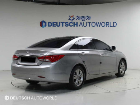 Hyundai Sonata — photo 02