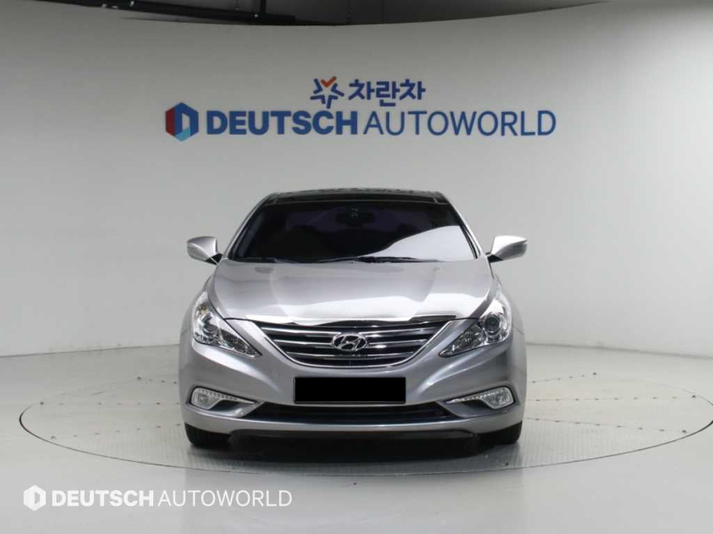 Hyundai Sonata — photo 03
