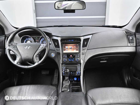 Hyundai Sonata — photo 08