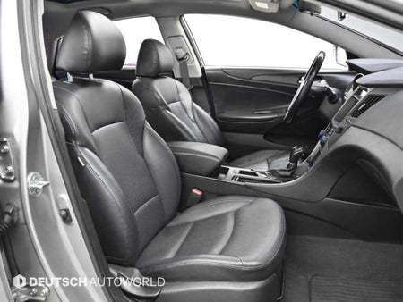 Hyundai Sonata — photo 12