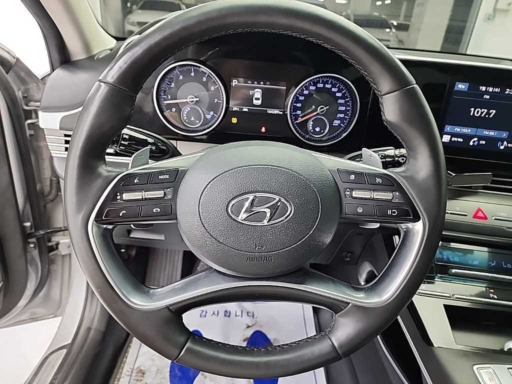 Hyundai Grandeur — photo 09