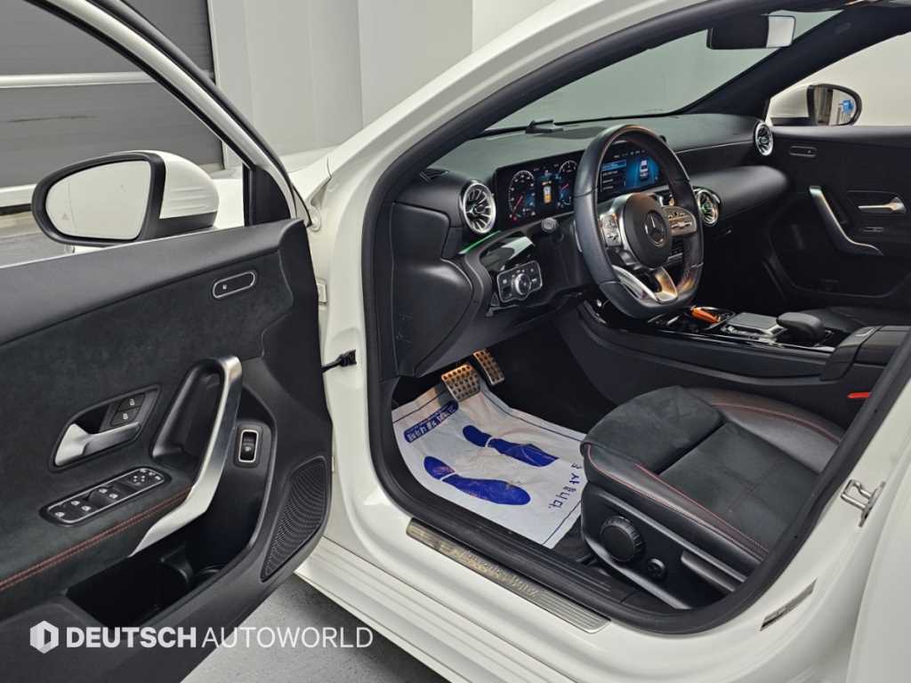 Mercedes-Benz A-Class — photo 11