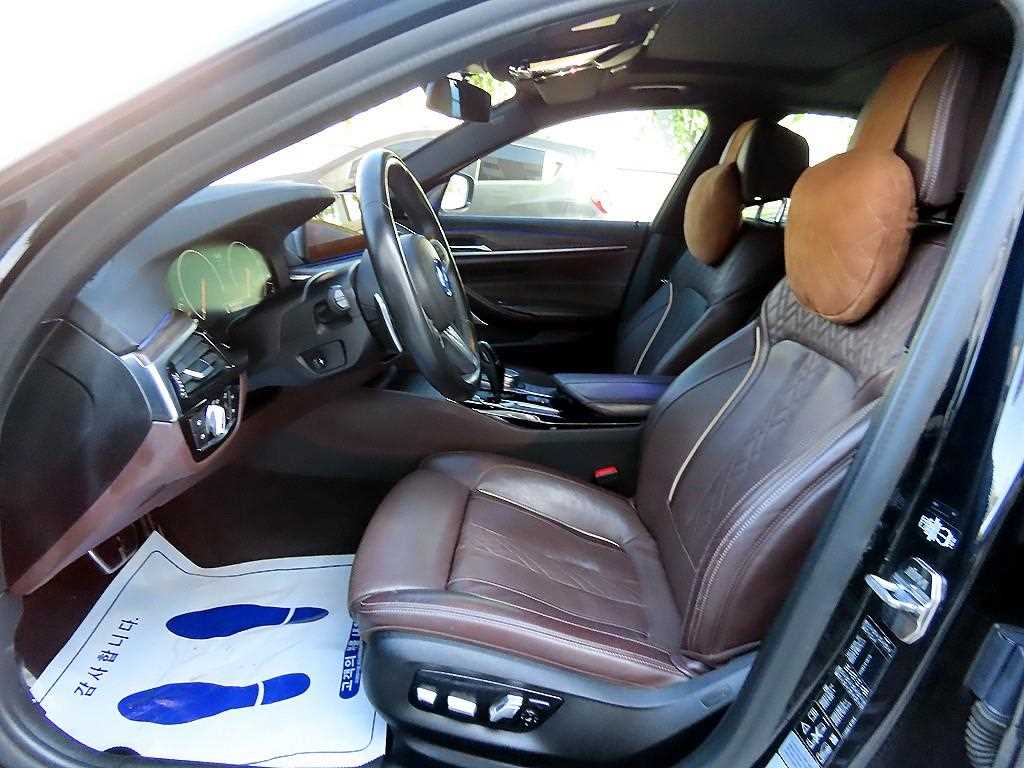 BMW 5-Series — photo 05