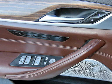 BMW 5-Series — photo 12