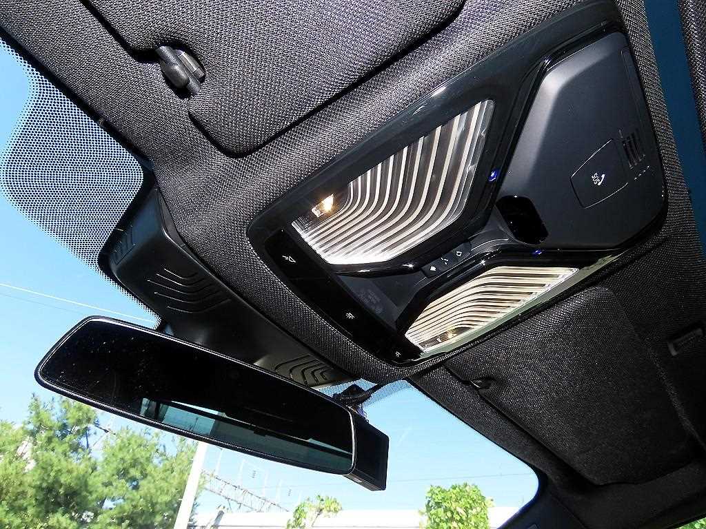 BMW 5-Series — photo 15