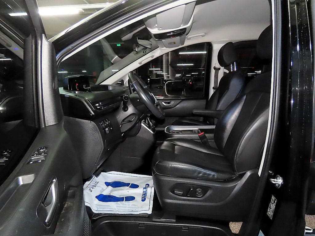 Hyundai Staria — photo 06