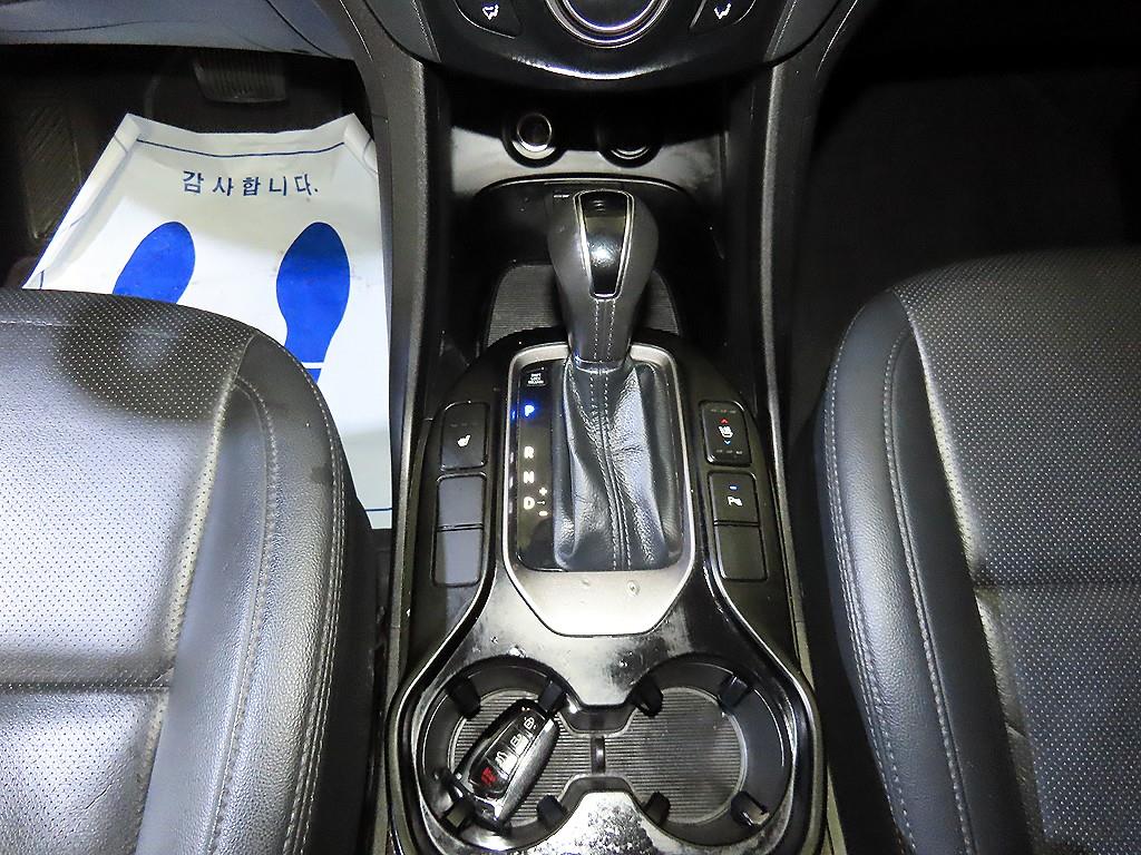 Hyundai Santafe — photo 12