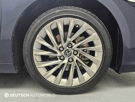 Lexus ES — photo 05