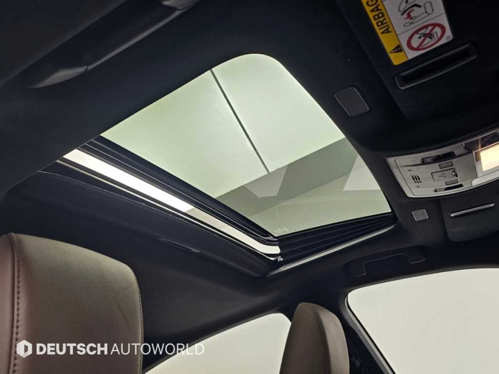 Lexus ES — photo 18