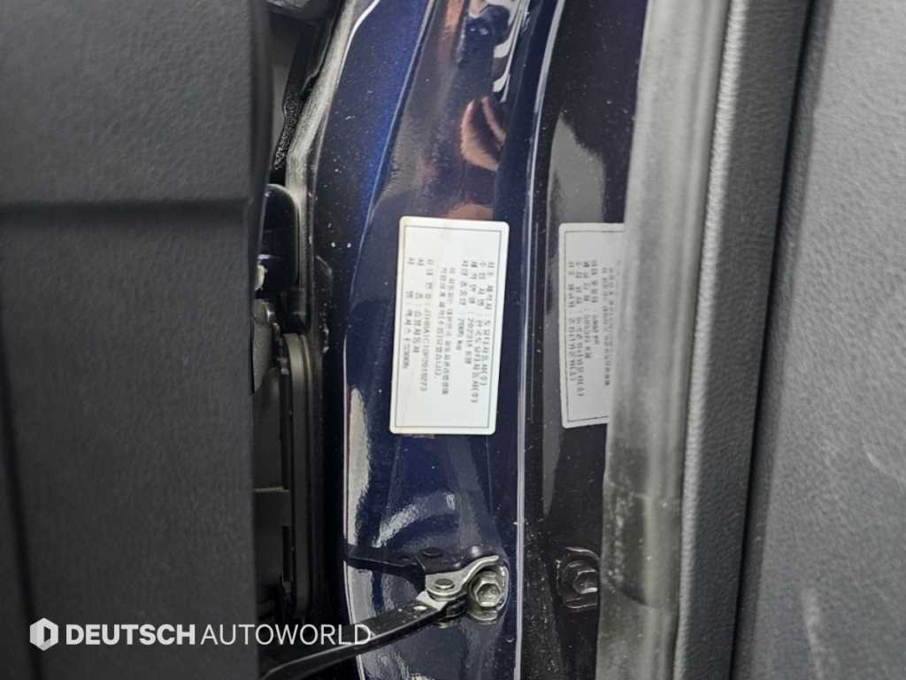 Lexus ES — photo 20