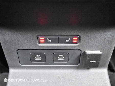 Land Rover Range Rover Velar — photo 16