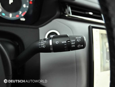 Land Rover Range Rover Velar — photo 17