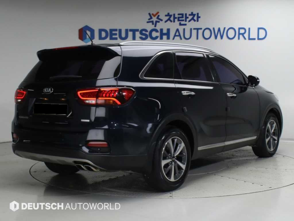 Kia Sorento — photo 02