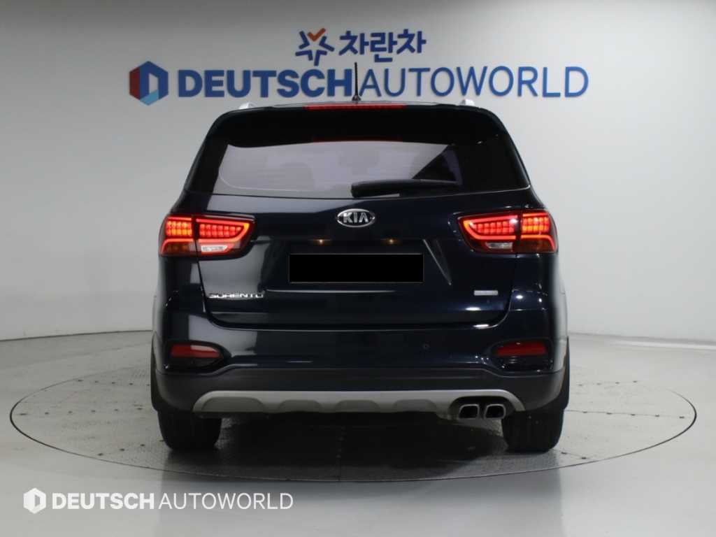 Kia Sorento — photo 04