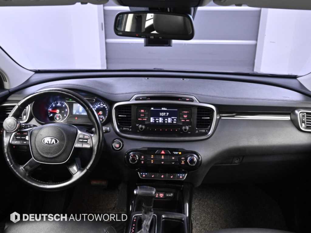 Kia Sorento — photo 07