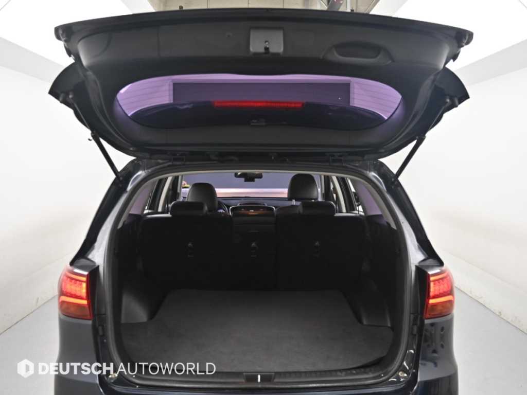 Kia Sorento — photo 19