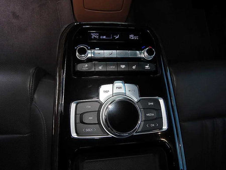 Genesis G90 — photo 17