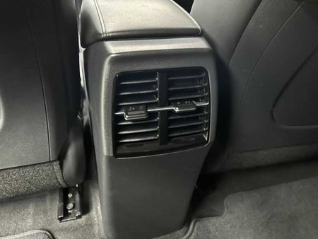 Kia Niro — photo 08