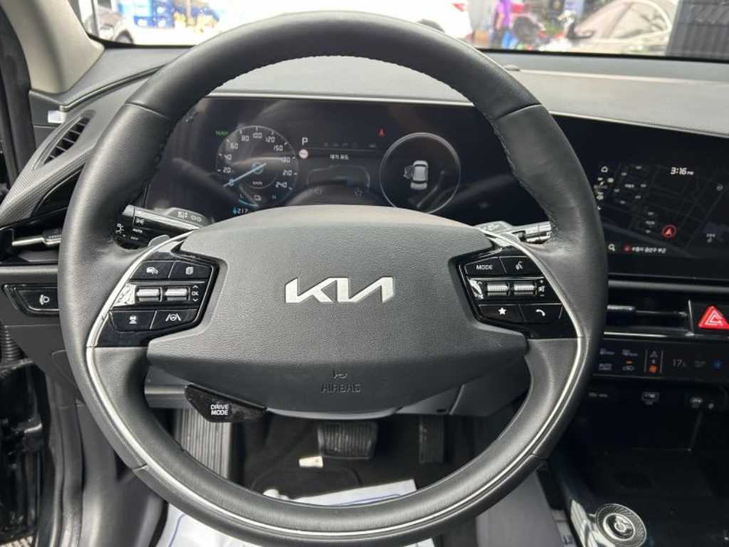Kia Niro — photo 10