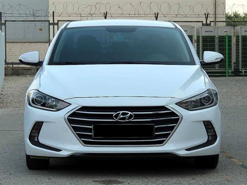 Hyundai Avante — photo 01