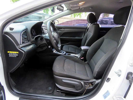 Hyundai Avante — photo 05