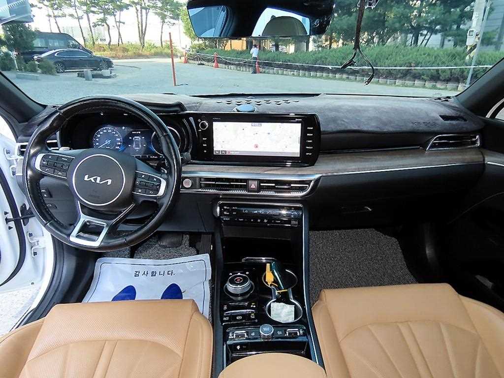 Kia K5 — photo 07