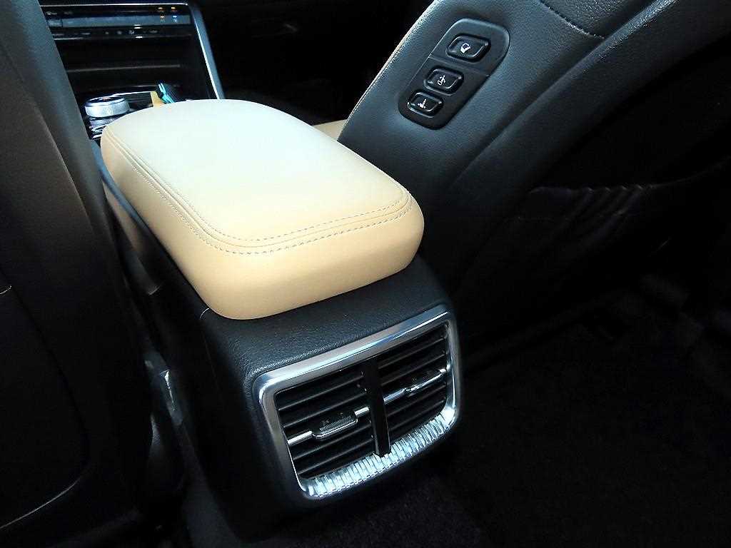 Kia K5 — photo 16