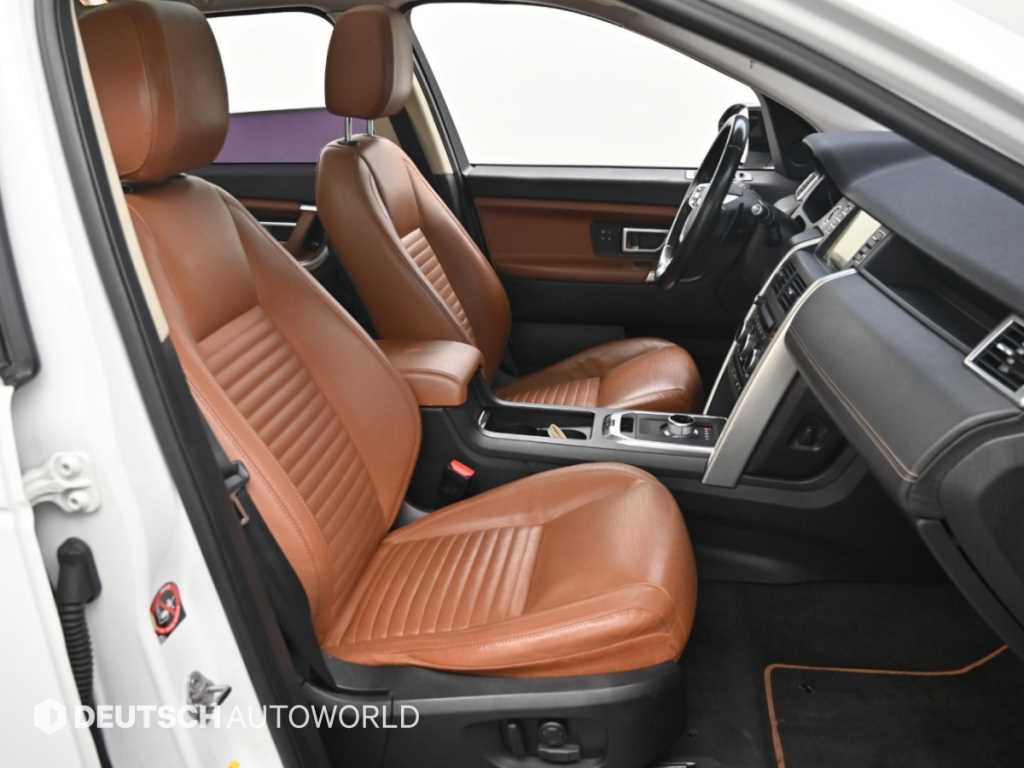 Land Rover Discovery Sport — photo 10