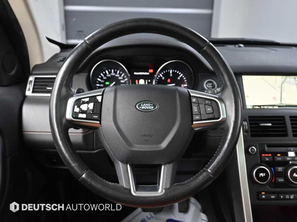Land Rover Discovery Sport — photo 13