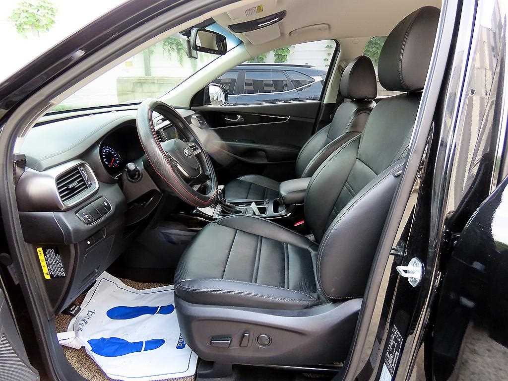 Kia Sorento — photo 05