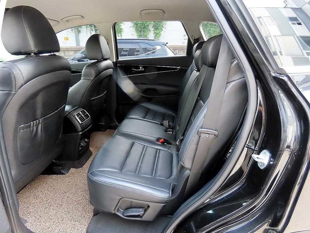 Kia Sorento — photo 06