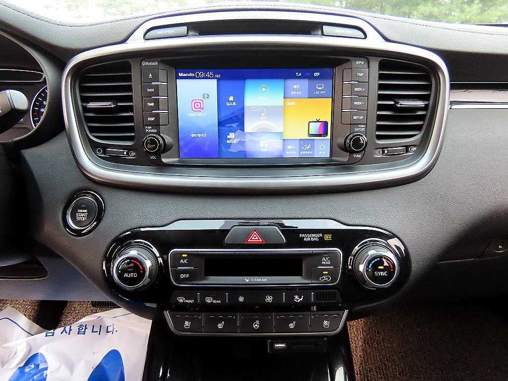 Kia Sorento — photo 13