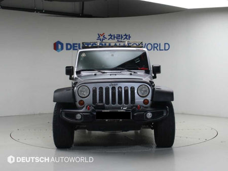 Jeep Wrangler — photo 03